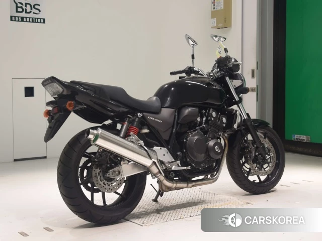 Проданный Honda CB400SF ABS 2019 из Японии, фото 2