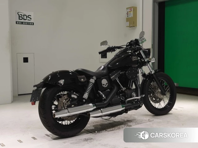 Проданный Harley-Davidson Dyna Street Bob FXDB1690 2017 из Японии, фото 2