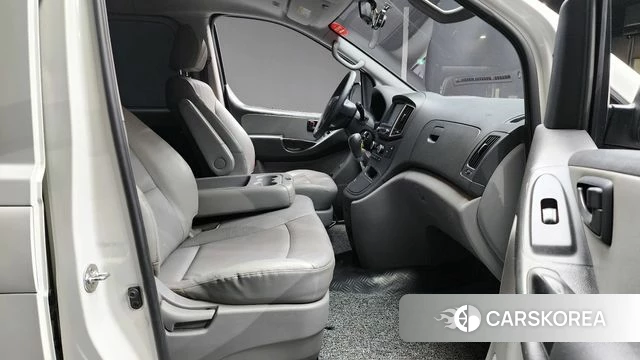 Hyundai The New Grand Starex id 4339337 из Кореи 18
