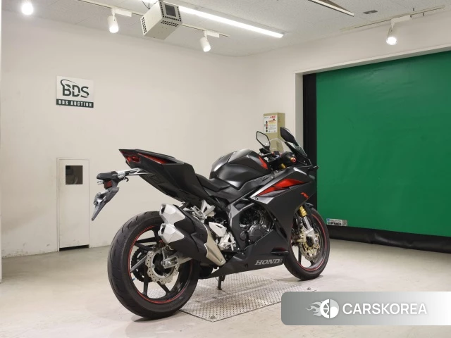 Проданный Honda CBR250RR 2017 из Японии, фото 2