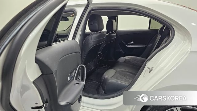 Mercedes-Benz A-Class W177 id 4384183 из Кореи 18