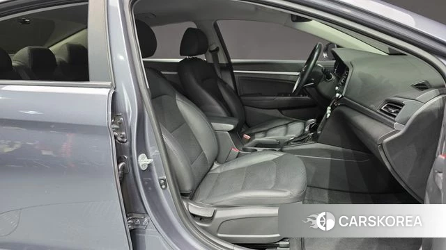 Hyundai The New Avante AD id 4713161 из Кореи 18