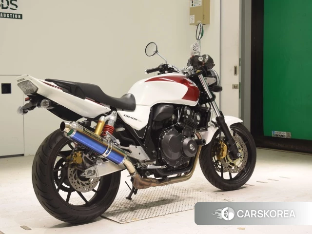 Проданный Honda CB400SF 2015 из Японии