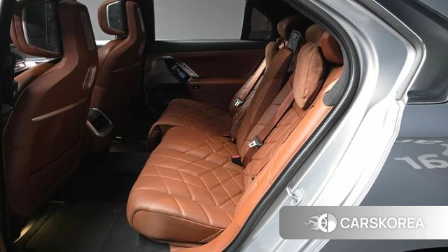 BMW 7 Series (G70) id 4665636 из Кореи 18