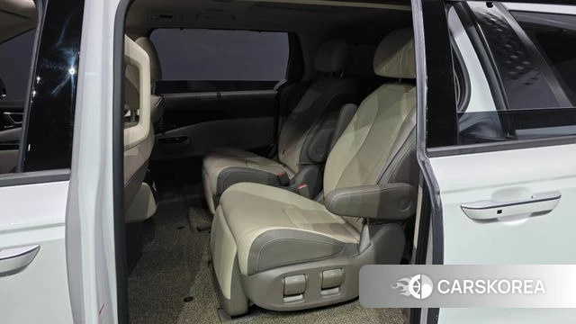 Kia Carnival 4th generation id 4282250 из Кореи 18