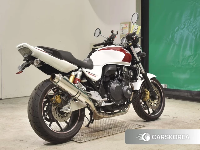 Проданный Honda CB400SF 2016 из Японии