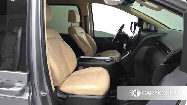 Hyundai Staria id 4768088 из Кореи 18