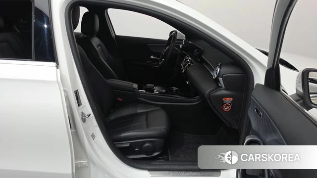 Mercedes-Benz A-Class W177 id 4687860 из Кореи 18