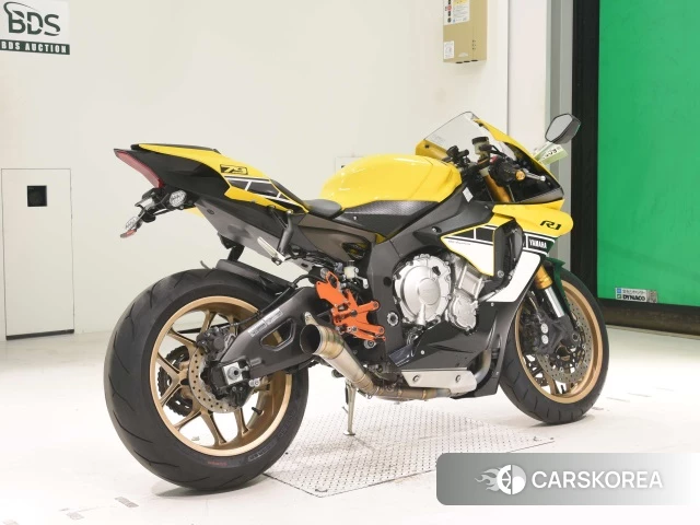 Проданный Yamaha YZF-R1 2017 из Японии