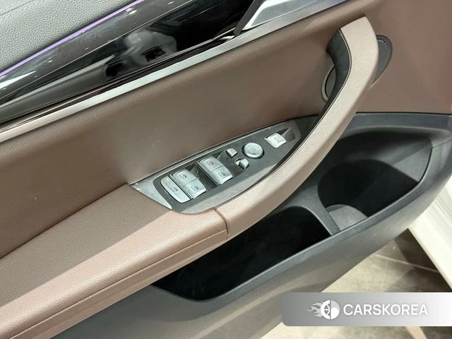 BMW X3 id 4299570 из Китая 18