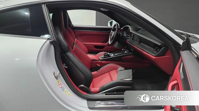 Porsche 911(992) id 4584210 из Кореи 18