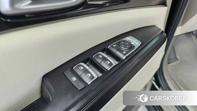Kia Carnival 4th generation id 4422365 из Кореи 18