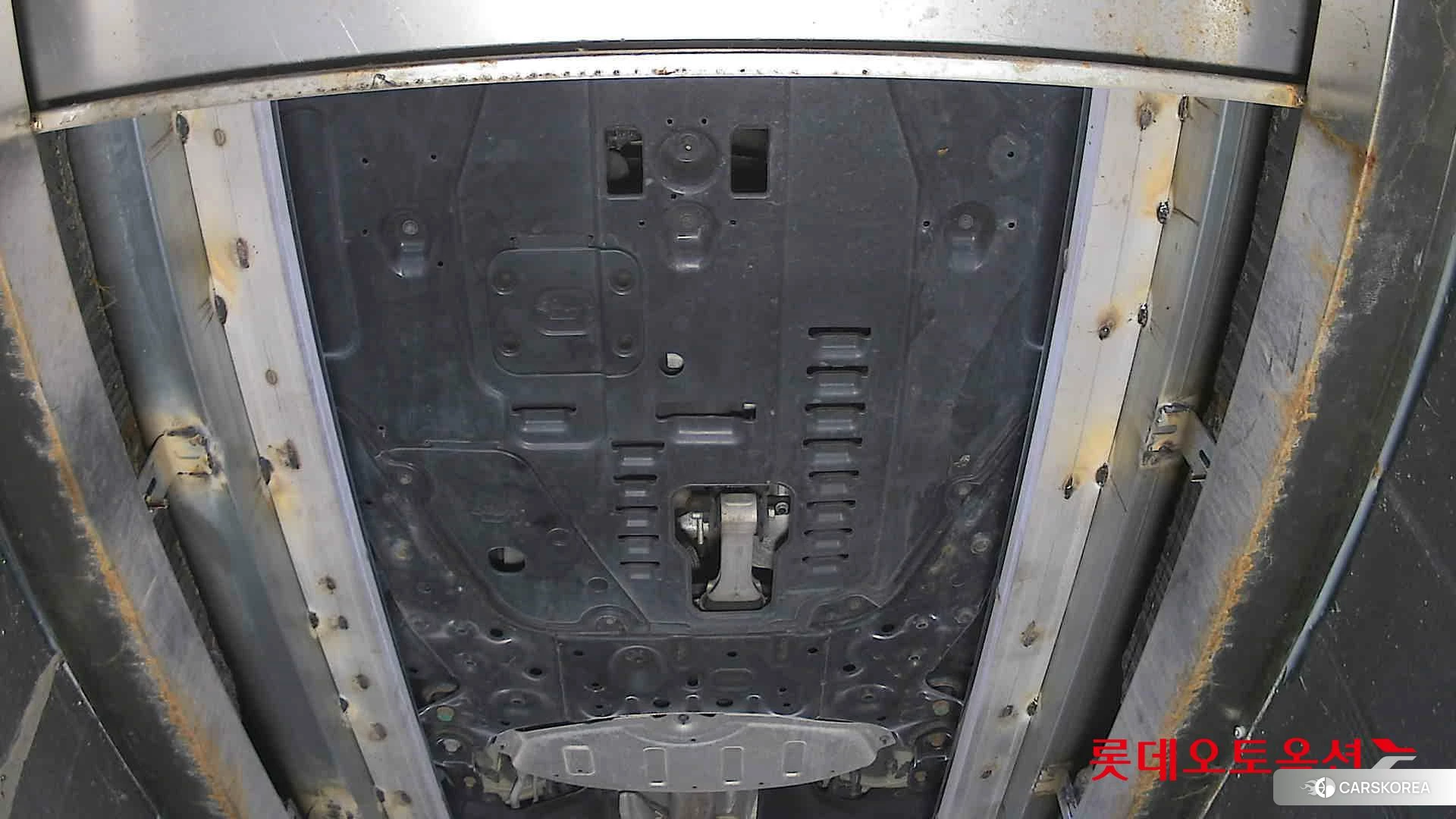 Kia Carnival id 3882133 из Кореи 18