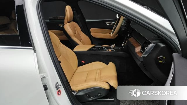 Volvo XC60 second Generation id 4187364 из Кореи 18