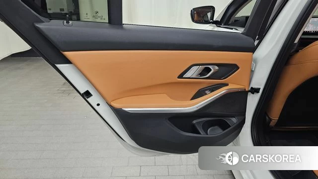 BMW 3 Series (G20) id 4664928 из Кореи 18