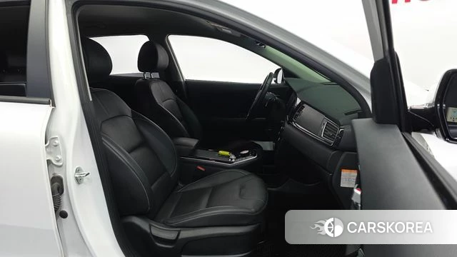 Kia Niro EV id 4594945 из Кореи 18