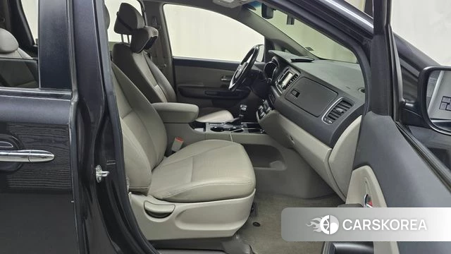 Kia The New Carnival id 4551618 из Кореи 18