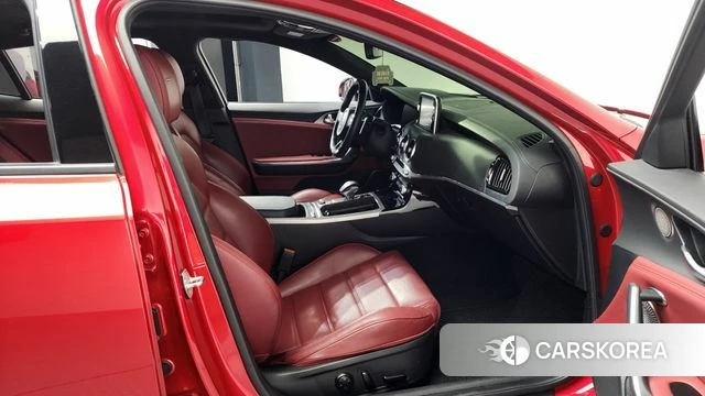 Kia Stinger id 4197123 из Кореи 18