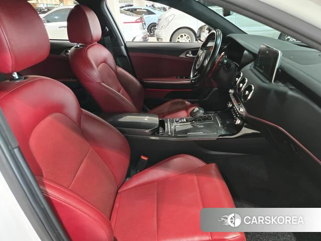 Kia Stinger id 4894954 из Кореи 18