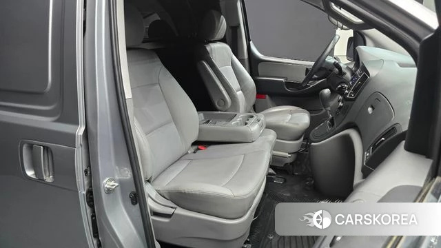 Hyundai The New Grand Starex id 4508369 из Кореи 18