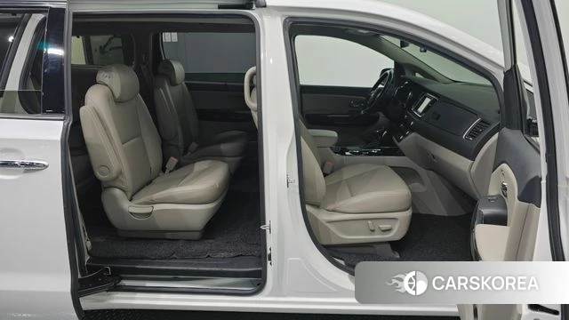 Kia The New Carnival id 4895167 из Кореи 18