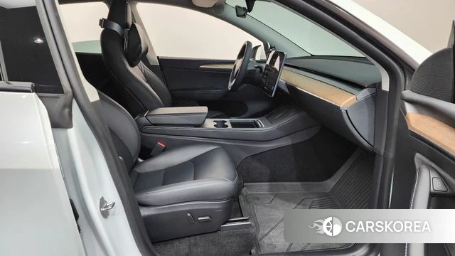Tesla Model Y id 4427780 из Кореи 18