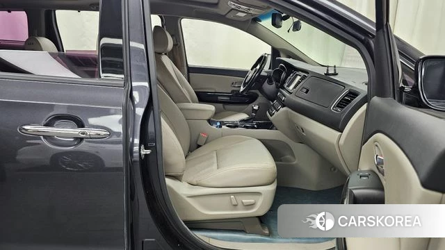 Kia The New Carnival id 4742280 из Кореи 18