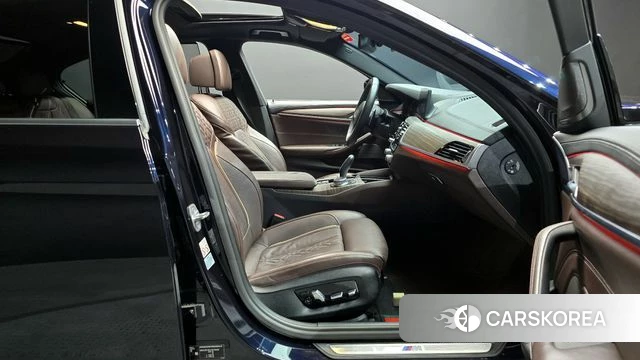 BMW 5 Series (G30) id 4384005 из Кореи 18