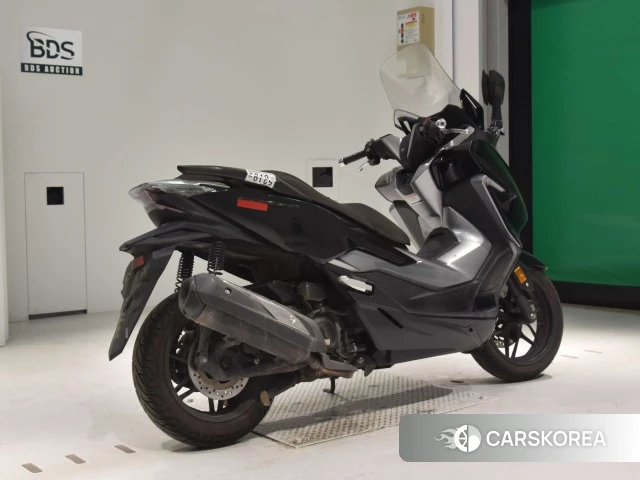 Проданный Honda FORZA 2018 из Японии, фото 2