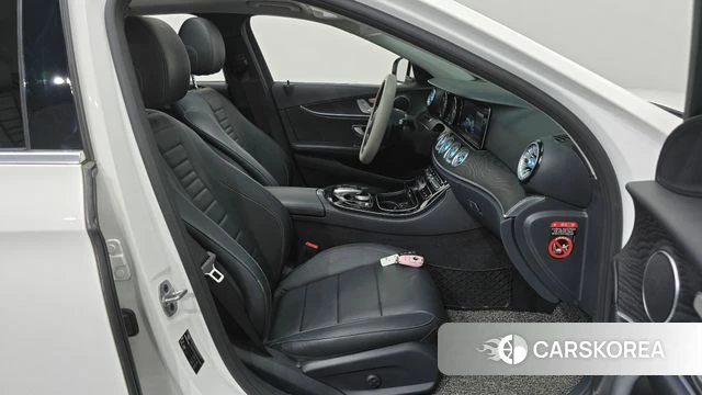 Mercedes-Benz E-Class W213 id 4698601 из Кореи 18