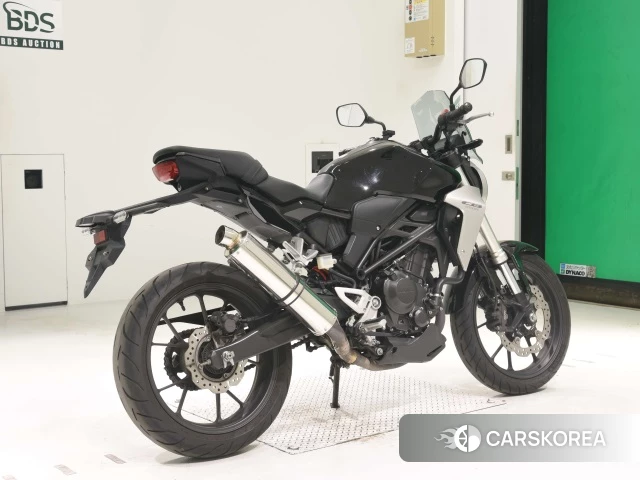 Проданный Honda CB250R 2018 из Японии