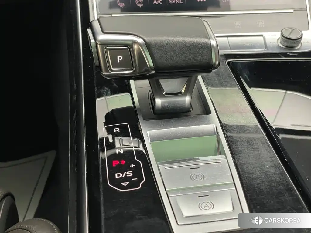 Audi A8 id 4644683 из Китая 18
