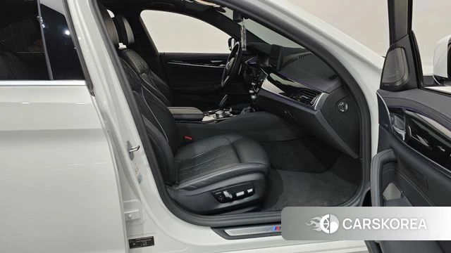 BMW 5 Series (G30) id 4283804 из Кореи 18
