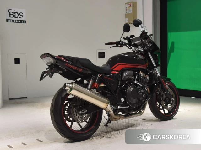 Проданный Honda CB400SF ABS 2016 из Японии, фото 2