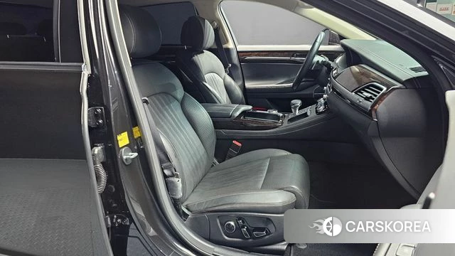 Genesis G90 id 4435545 из Кореи 18