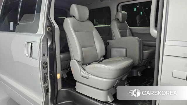 Hyundai The New Grand Starex id 4543743 из Кореи 18