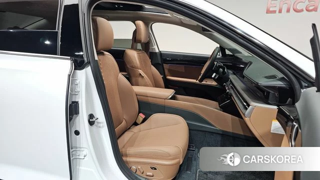 Hyundai Grandeur Hybrid (GN7) id 4230587 из Кореи 18