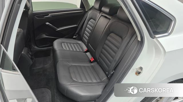 Volkswagen The New Passat id 4849966 из Кореи 18