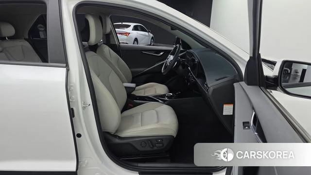 Kia Di Ol Nu Niro id 4635814 из Кореи 18