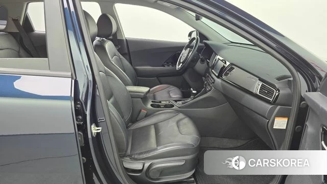Kia Niro id 4596315 из Кореи 18