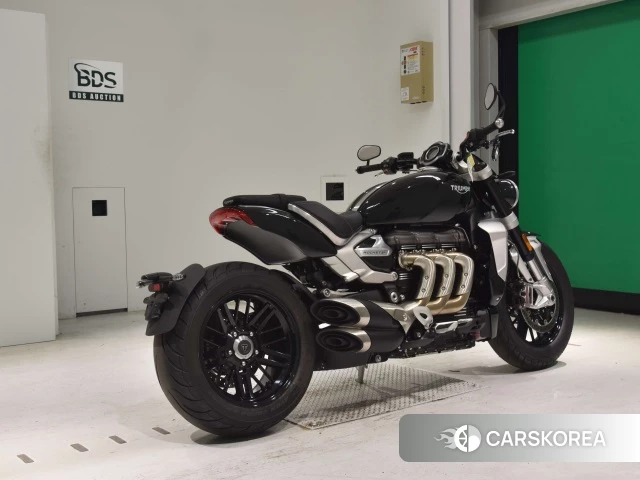 Проданный Triumph ROCKET 3 R 2021 из Японии, фото 2