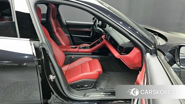 Porsche Taycan id 4244517 из Кореи 18