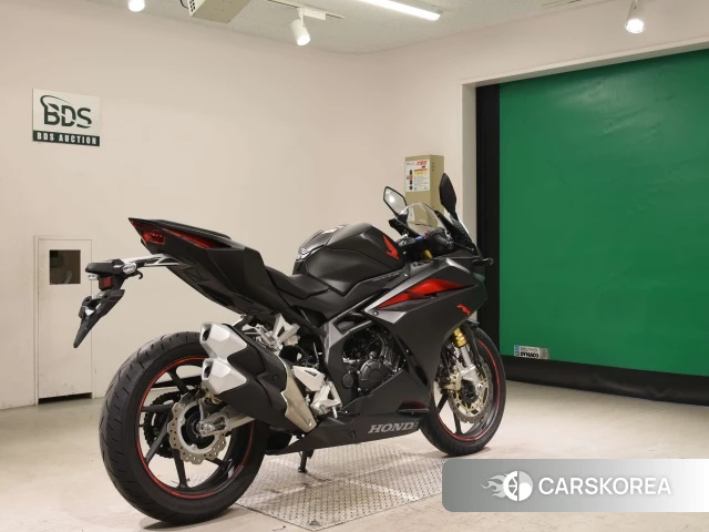 Проданный Honda CBR250RR ABS 2017 из Японии, фото 2