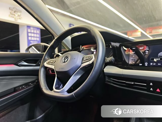 Volkswagen Golf id 4299604 из Китая 18