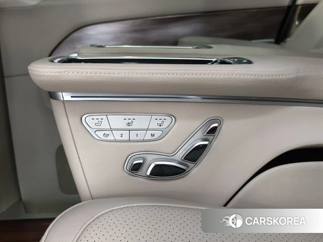 Mercedes-Benz V-class id 4264969 из Китая 18