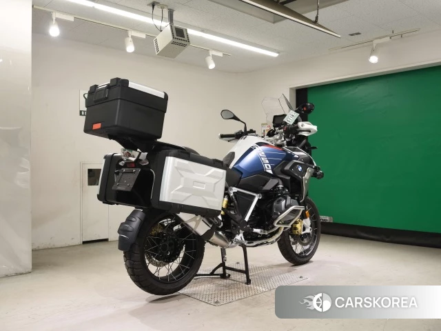 Проданный BMW R1250GS 2023 из Японии, фото 2