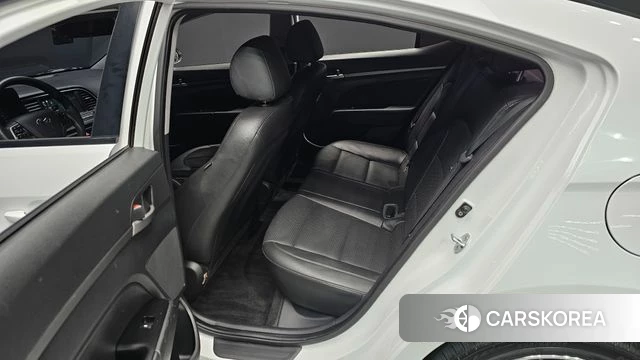Hyundai Avante AD id 4325829 из Кореи 18