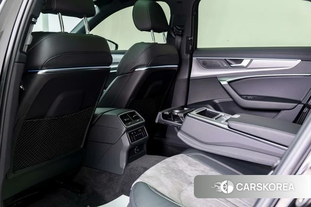 Audi A6L id 4298246 из Китая 18