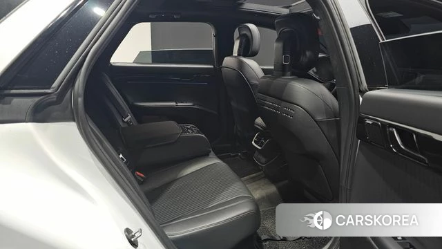 Hyundai Grandeur Hybrid (GN7) id 4613246 из Кореи 18