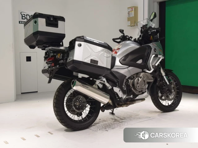 Проданный Honda VFR1200X DCT 2016 из Японии, фото 2